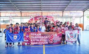 Gambar Camat Rappocini Hadiri Langsung Babak Grand Final Futsal Porkot VIII Makassar