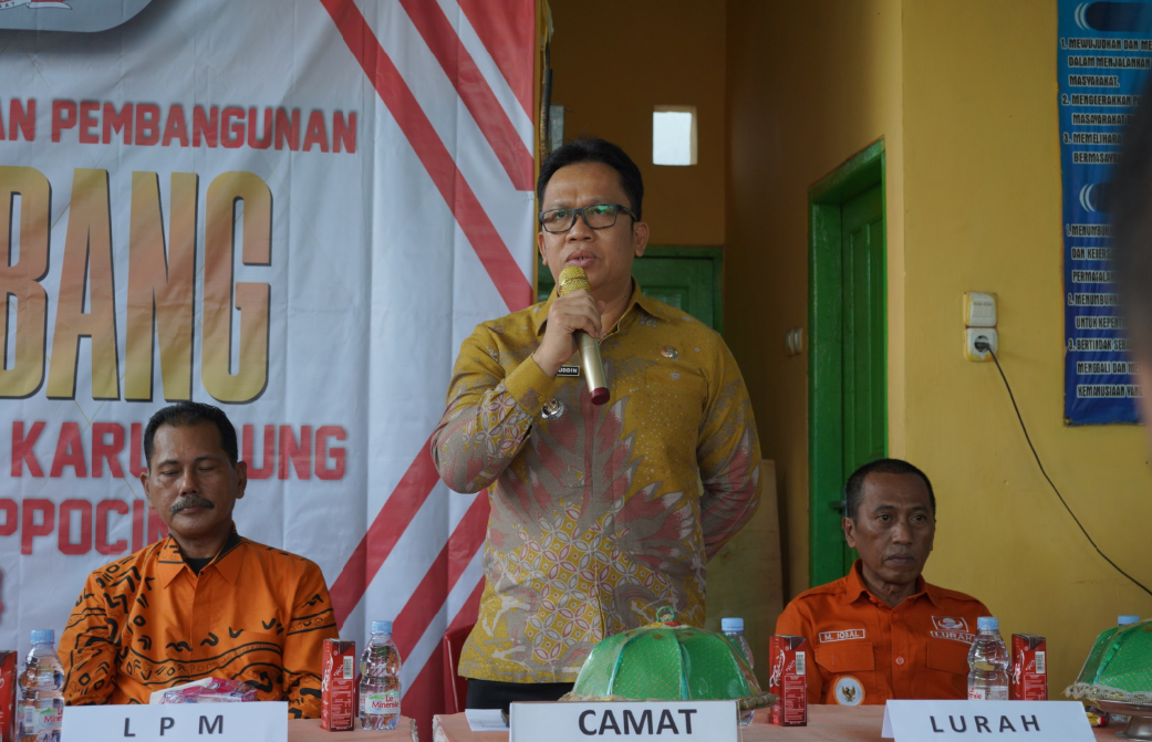 Gambar Camat Rappocini Buka Musrenbang Tingkat Kelurahan Karunrung T.A 2024