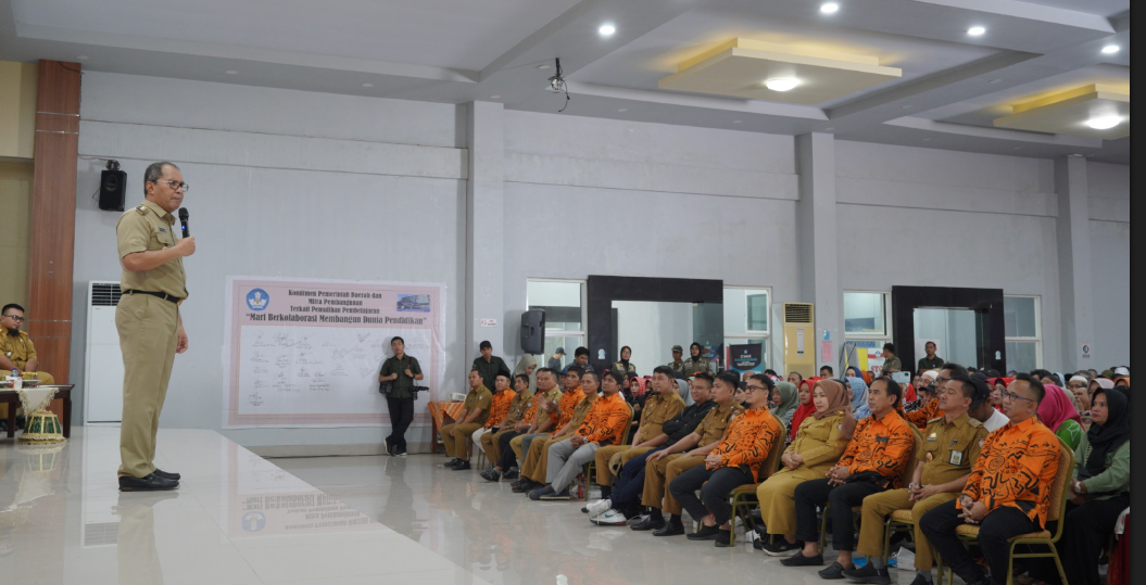 Gambar Silaturahmi Wali Kota Makassar Bersama Lurah, Pj. Ketua LPM, Pj. Ketua RT/RW dan Dewan Lorong se-Kecamatan Rappocini