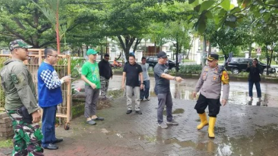 Gambar Jelang Penilaian Adipura, Camat Rappocini  Kerja Bakti Serentak Drainase