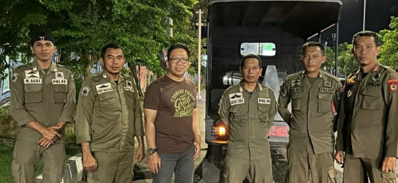 Gambar Camat Rappocini Bersama  Satpol PP BKO Pantau PKL di  Jl. A.P Pettarani