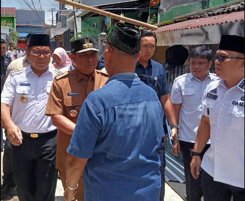 Gambar Pj.Gubernur Sulawesi Selatan Kunjungi Rumah Duka  Almarhumah Daliyah Salsabila