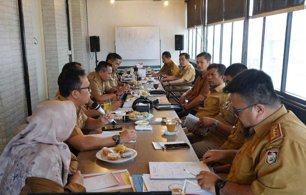 Gambar Tindaklanjuti Aduan Warga Terkait Pasum, Camat Rappocini Gelar Rakor