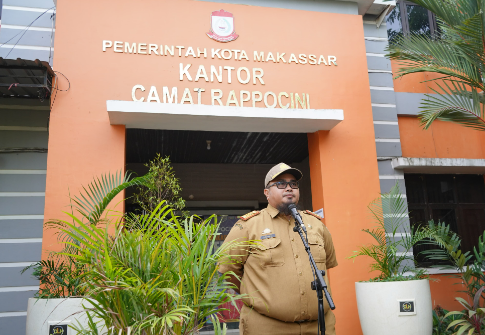 Gambar Peringatan Peristiwa G30S PKI, Sekcam Rappocini Imbau Penaikan Bendera Setengah Tiang