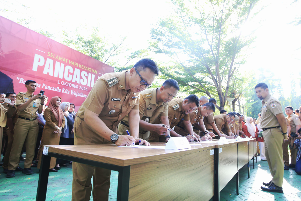 Gambar Camat Rappocini Menghadiri Upacara Hari Kesaktian Pancasila