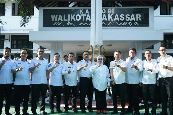 Gambar Camat Rappocini Hadiri Apel Pagi di Balaikota Makassar